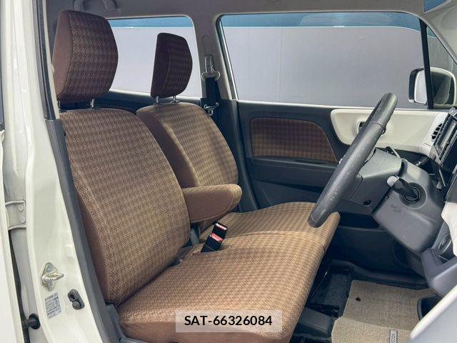 Nissan MOCO 2015-11 7618253-11