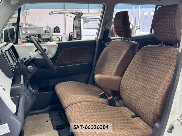 Nissan MOCO 2015-11 7618253-12