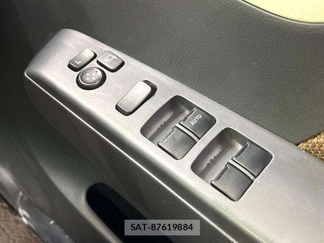 Nissan MOCO 2012-01 7877928-5