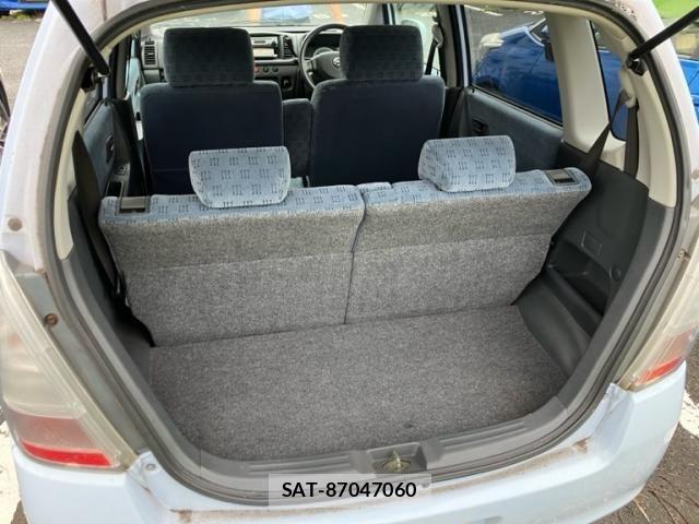 Nissan MOCO 2005-12 7877933-10