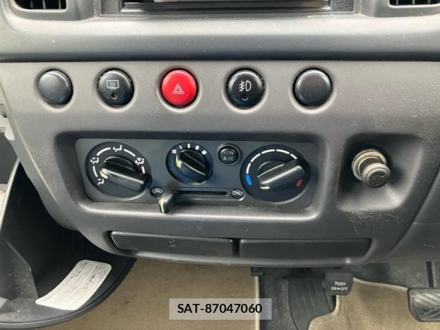 Nissan MOCO 2005-12 7877933-18
