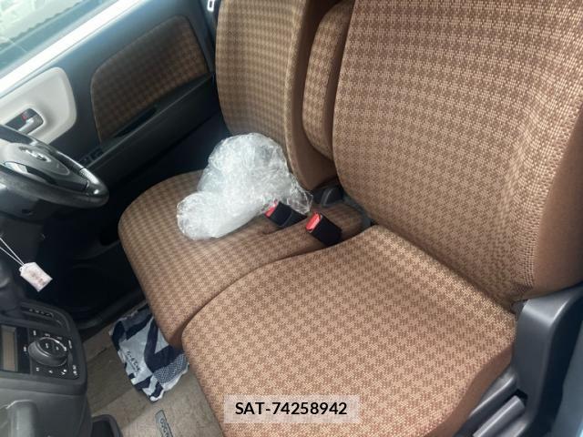 Nissan MOCO 2013-12 8036876-9
