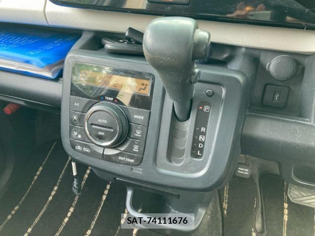 Nissan MOCO 2011-10 8036875-11