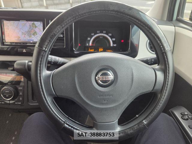 Nissan MOCO 2012-11 8036871-7