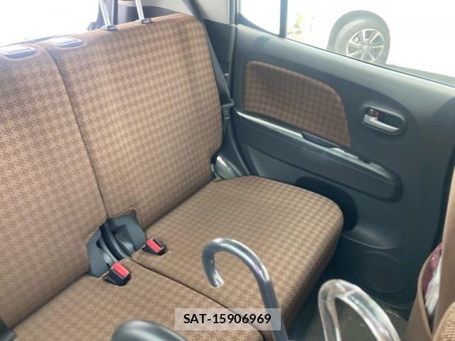 Nissan MOCO 2014-02 8036873-12