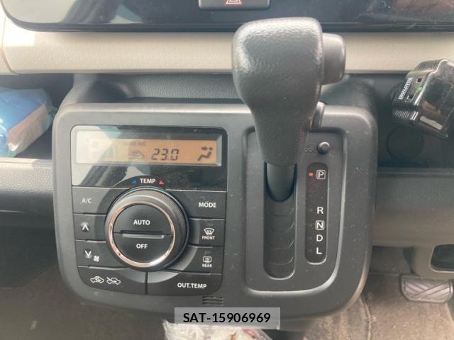 Nissan MOCO 2014-02 8036873-15