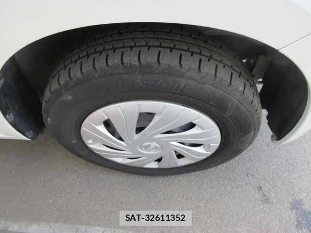 Nissan MOCO 2015-06 8036869-10