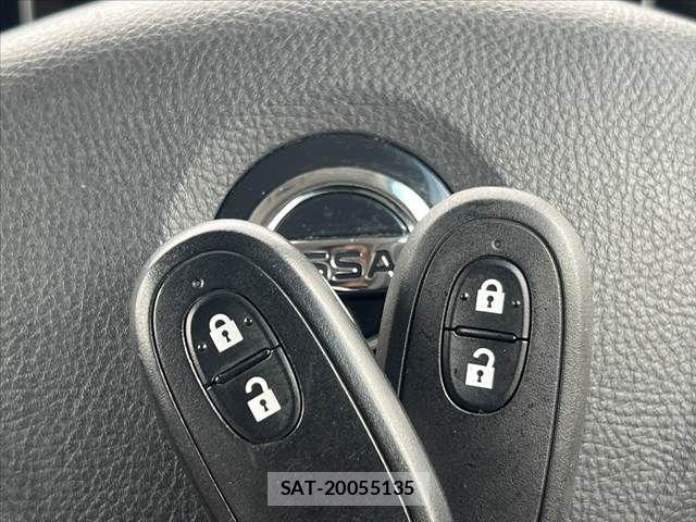 Nissan MOCO 2016-01 8100528-5