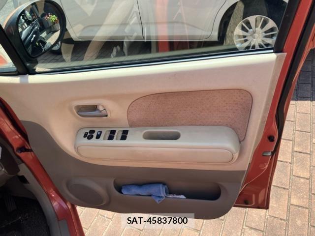 Nissan MOCO 2010-02 8100543-11