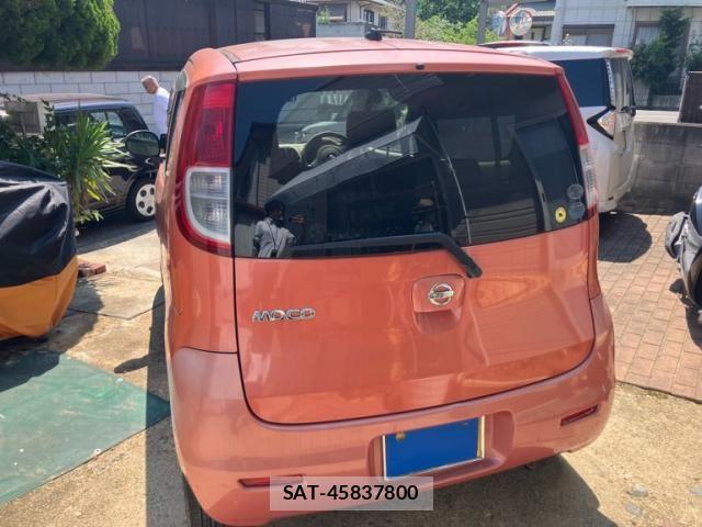 Nissan MOCO 2010-02 8100543-3