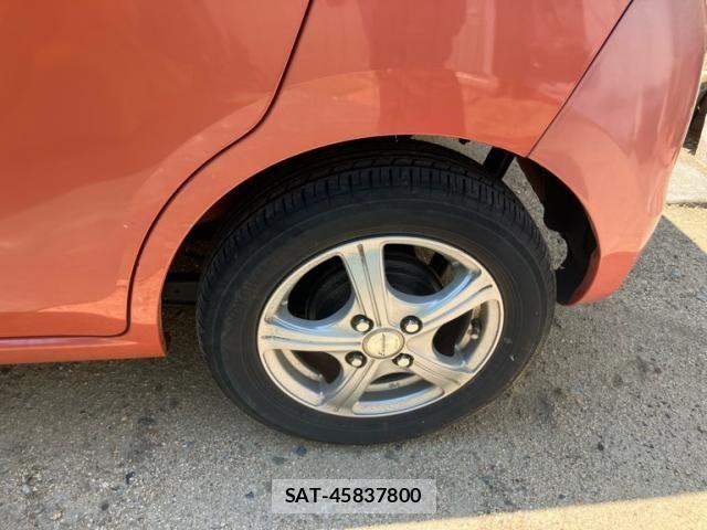 Nissan MOCO 2010-02 8100543-7
