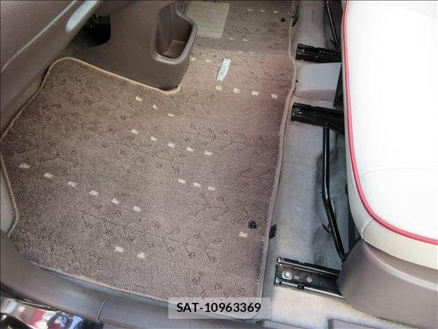 Nissan MOCO 2015-07 8100529-19