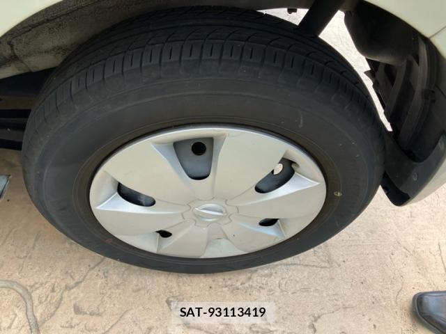 Nissan MOCO 2011-04 8100535-4