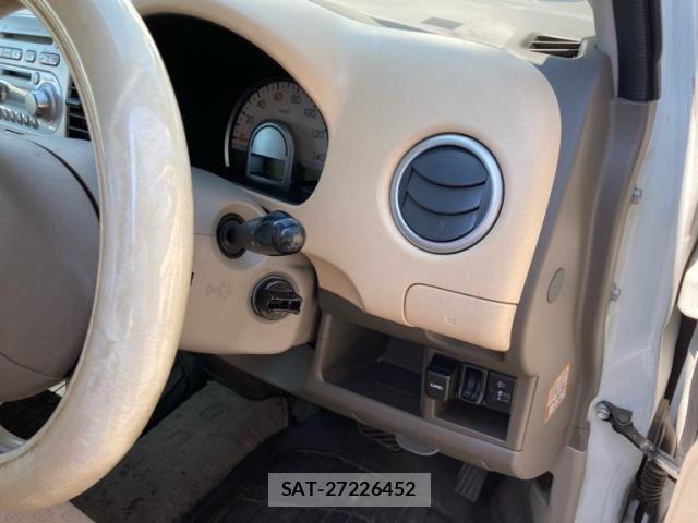 Nissan MOCO 2006-04 8131329-13