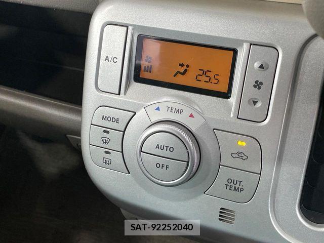 Nissan MOCO 2006-05 8146196-5