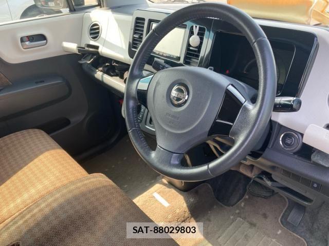 Nissan MOCO 2013-09 8158835-13