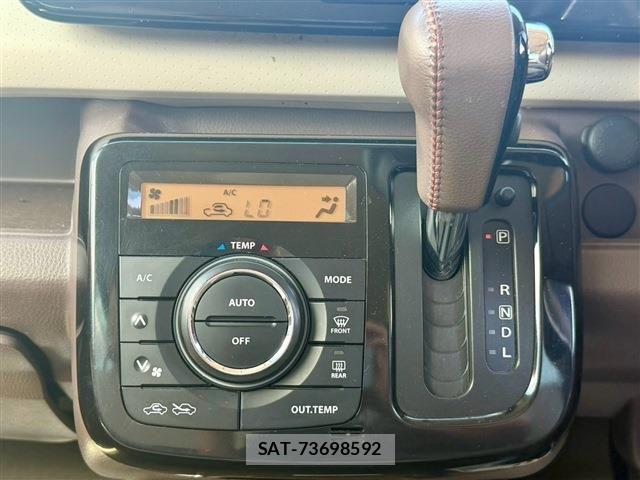Nissan MOCO 2014-02 8158834-7