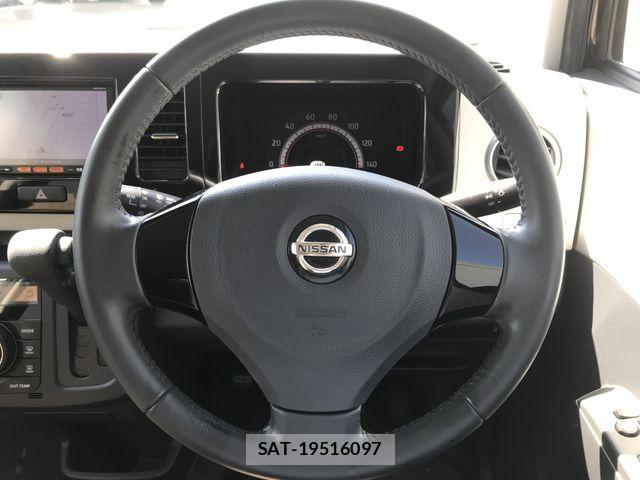 Nissan MOCO 2014-03 8208816-18
