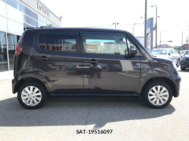 Nissan MOCO 2014-03 8208816-5
