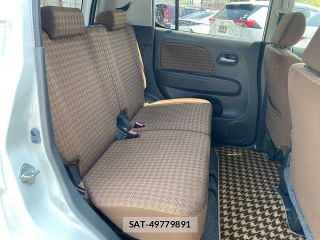 Nissan MOCO 2011-11 8208817-13
