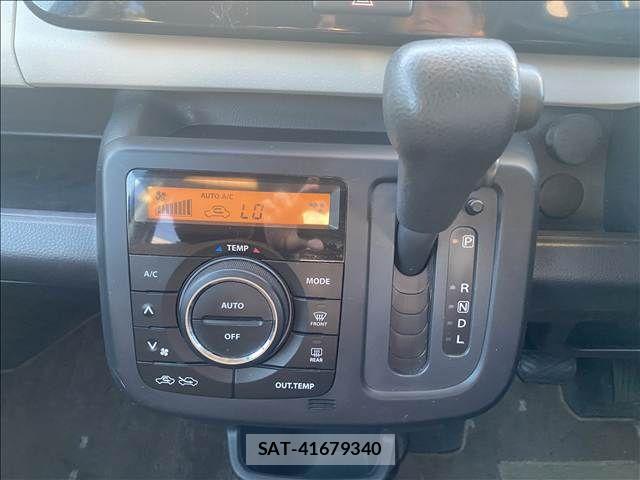 Nissan MOCO 2013-01 8208818-11