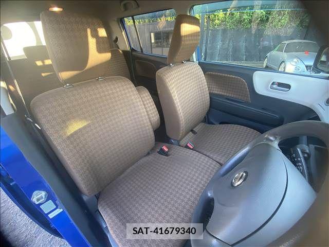 Nissan MOCO 2013-01 8208818-12