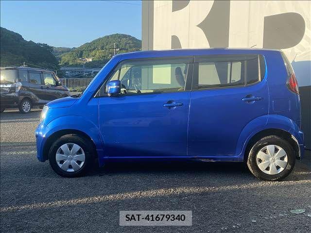 Nissan MOCO 2013-01 8208818-4