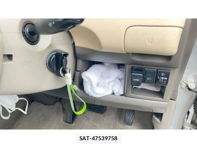 Nissan MOCO 2008-04 8208821-14