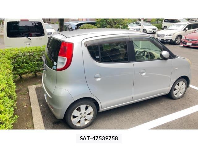 Nissan MOCO 2008-04 8208821-3