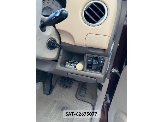 Nissan MOCO 2007-11 8230910-19