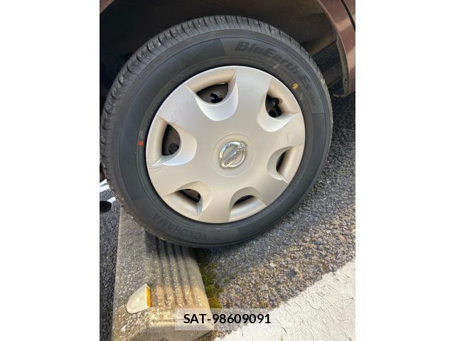 Nissan MOCO 2009-04 8230914-4