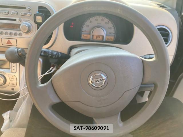 Nissan MOCO 2009-04 8230914-6