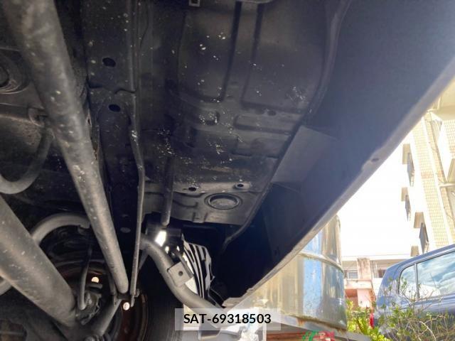 Nissan MOCO 2011-11 8230913-9