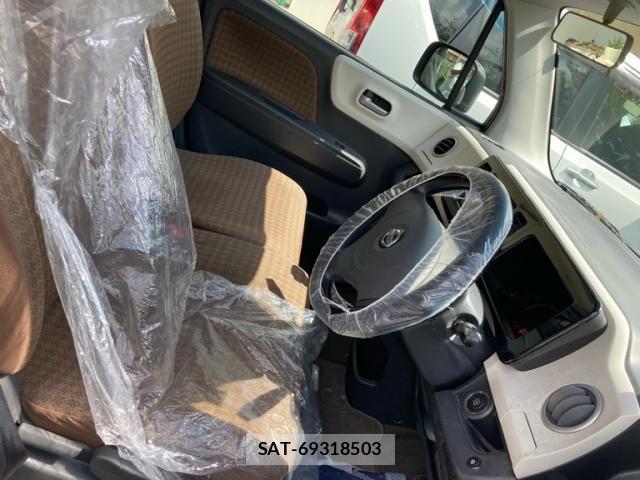 Nissan MOCO 2011-11 8230913-10