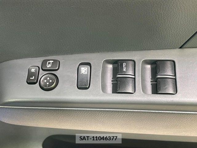 Nissan MOCO 2012-06 8245965-6