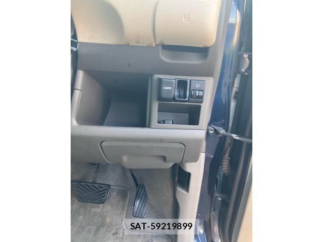 Nissan MOCO 2008-07 8315578-16