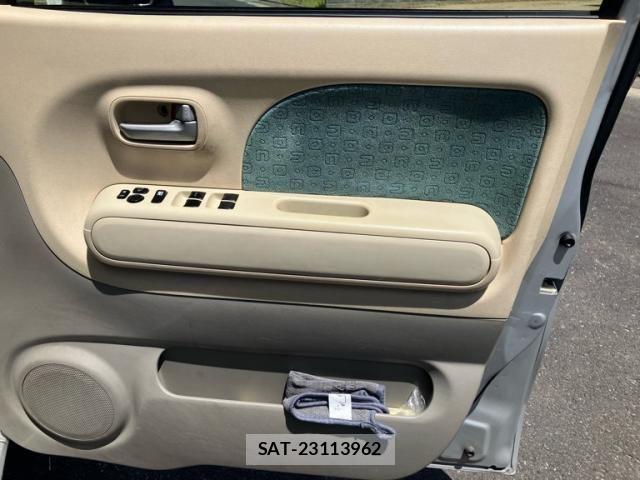 Nissan MOCO 2008-09 8315583-9
