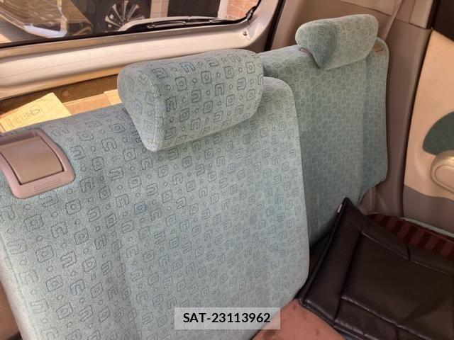 Nissan MOCO 2008-09 8315583-11