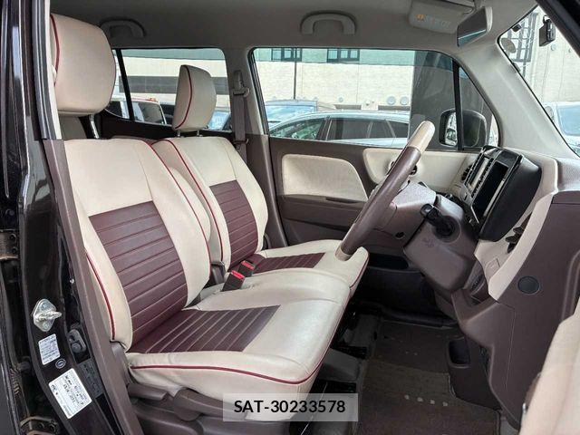 Nissan MOCO 2015-08 8315561-12
