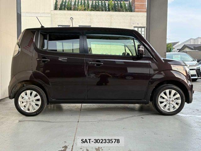 Nissan MOCO 2015-08 8315561-20