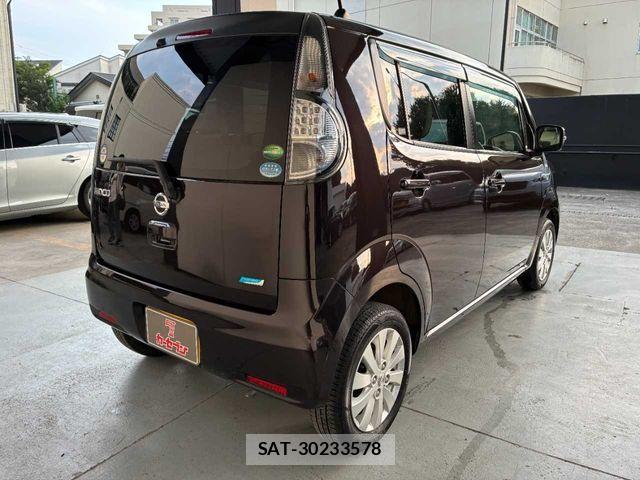 Nissan MOCO 2015-08 8315561-21