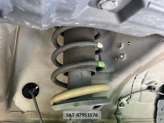 Nissan MOCO 2014-01 8315564-19
