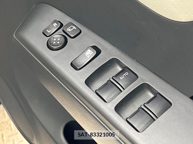 Nissan MOCO 2015-12 8336861-6