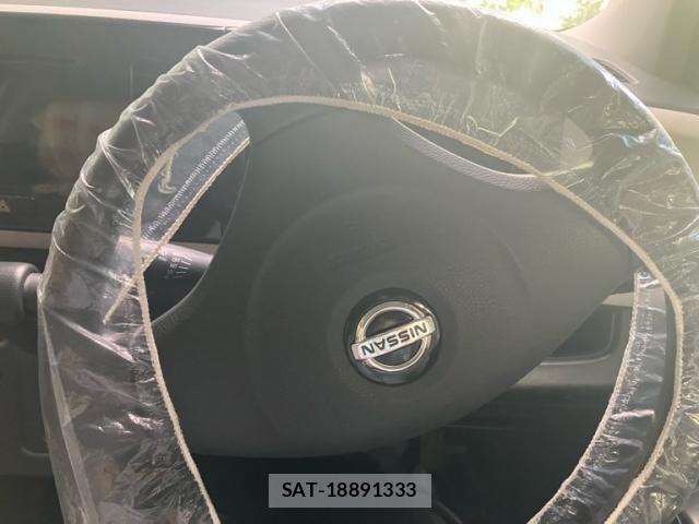 Nissan MOCO 2016-01 8336860-15