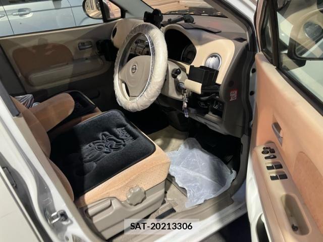 Nissan MOCO 2009-09 8355015-3
