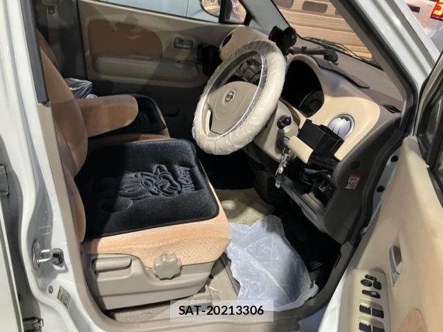 Nissan MOCO 2009-09 8355015-4