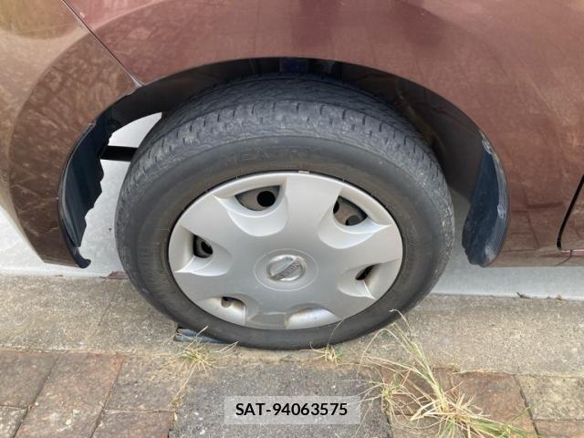 Nissan MOCO 2010-02 8367155-14