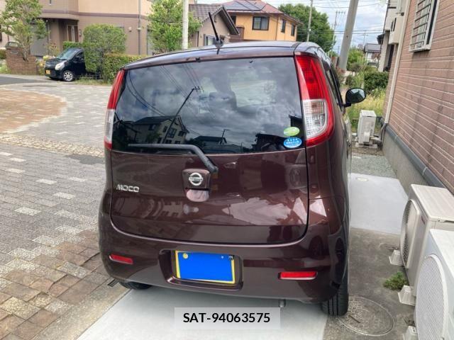 Nissan MOCO 2010-02 8367155-2