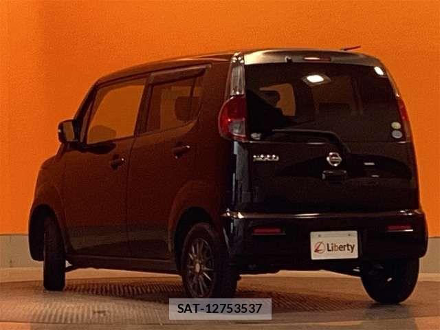 Nissan MOCO 2012-03 8367147-9