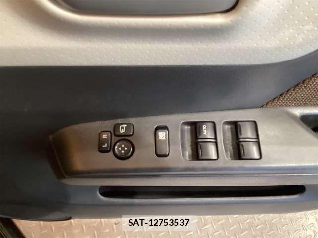 Nissan MOCO 2012-03 8367147-19